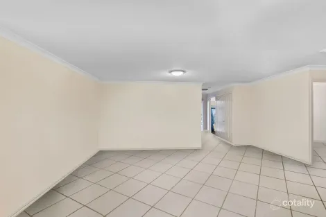 Property photo of 11 Emperor Court Kallangur QLD 4503