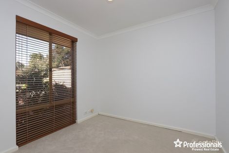 Property photo of 24 Harrington Crescent Leeming WA 6149