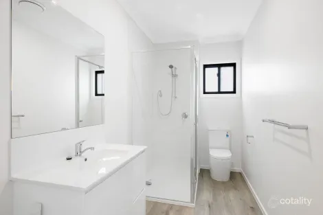 Property photo of 2 Blackheath Avenue Frankston VIC 3199
