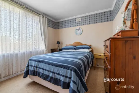 Property photo of 17 Carter Place Devonport TAS 7310