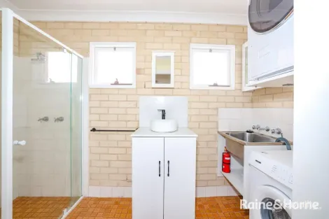 Property photo of 2/237 Russell Street Bathurst NSW 2795