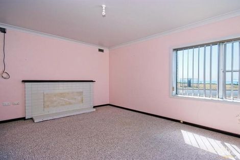 Property photo of 1 Barrie Crescent Stockton NSW 2295