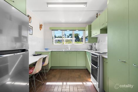 Property photo of 34 Banoon Drive Wynnum QLD 4178