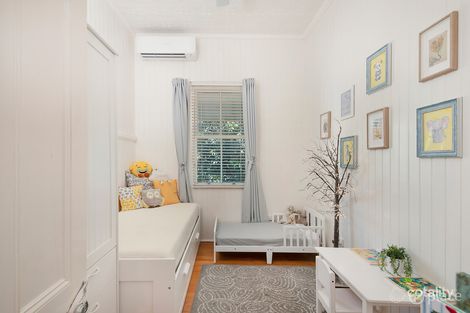 Property photo of 1 Virginia Avenue Hawthorne QLD 4171