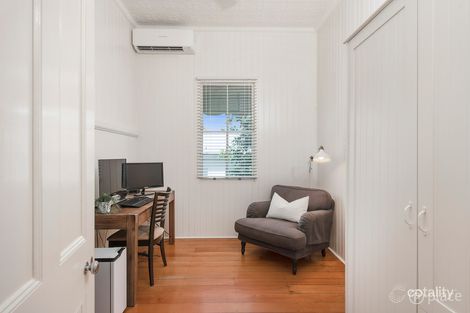 Property photo of 1 Virginia Avenue Hawthorne QLD 4171