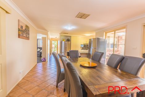 Property photo of 4 Finch Place Calala NSW 2340