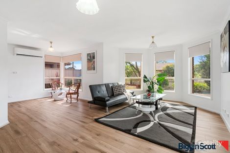 Property photo of 16 Whitsunday Drive Hoppers Crossing VIC 3029