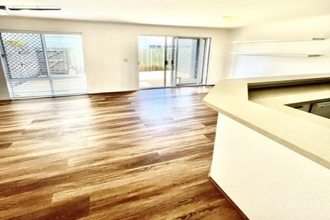 Property photo of 2/18 Lake Weyba Drive Noosaville QLD 4566