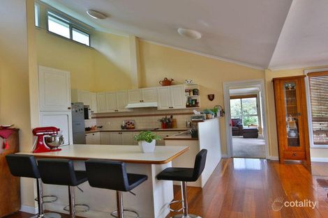 Property photo of 4 Wiradjuri Place Orange NSW 2800