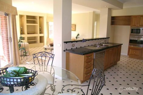Property photo of 13 Highgate Way Rowville VIC 3178