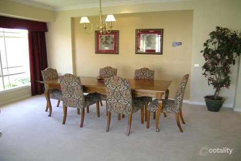 Property photo of 13 Highgate Way Rowville VIC 3178