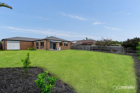 Property photo of 15 Garnet Close Skye VIC 3977