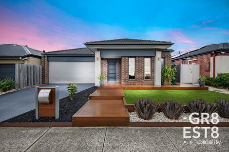 Property photo of 36 Quarters Boulevard Cranbourne West VIC 3977