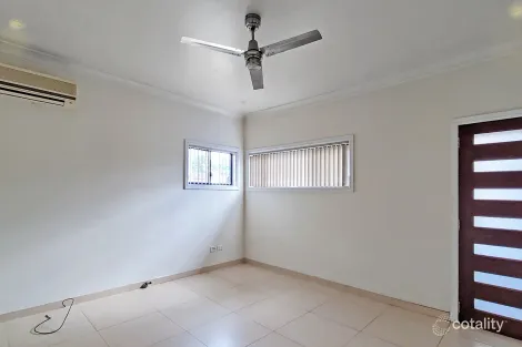 Property photo of 121 Juno Parade Greenacre NSW 2190