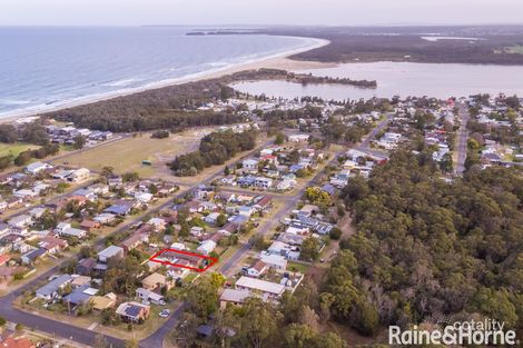 Property photo of 8 Aspinall Street Shoalhaven Heads NSW 2535