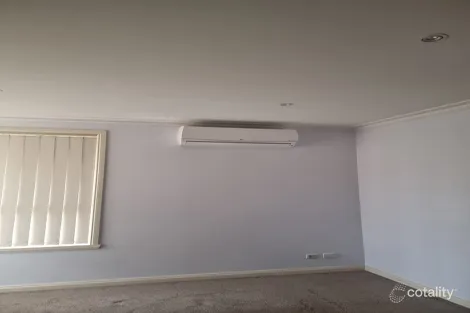 Property photo of 2/29 Vincent Avenue St Albans VIC 3021