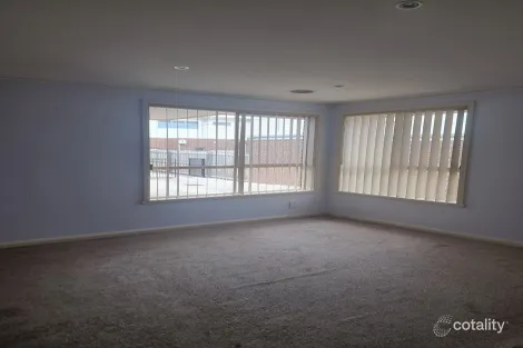 Property photo of 2/29 Vincent Avenue St Albans VIC 3021