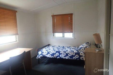 Property photo of 2/64 Wellington Street Coorparoo QLD 4151