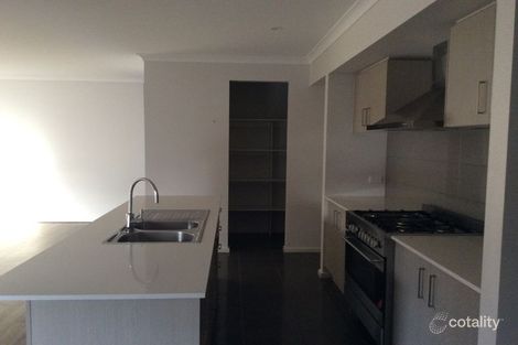 Property photo of 5 Middle Way Mickleham VIC 3064