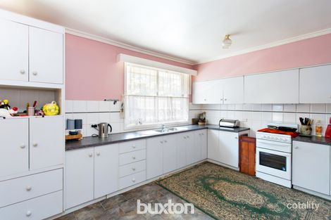 Property photo of 18 Ronans Road Springbank VIC 3352