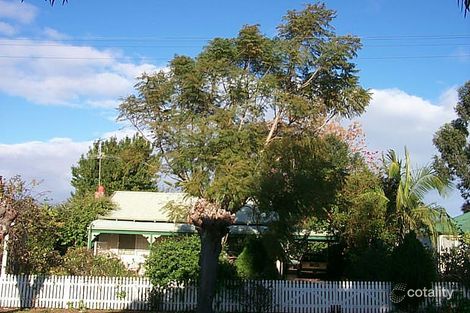 3 Eden St, Dudley Park, WA 6210