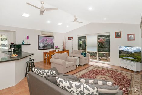 Property photo of 2 Equador Court Pacific Pines QLD 4211