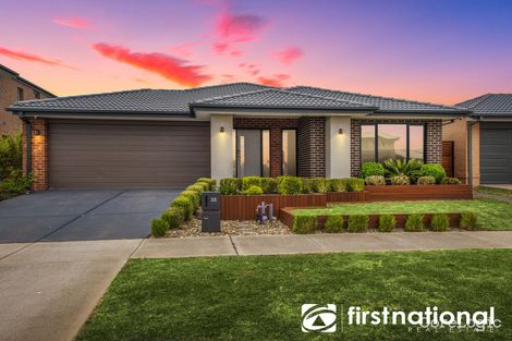 Property photo of 35 Riverstone Boulevard Clyde North VIC 3978