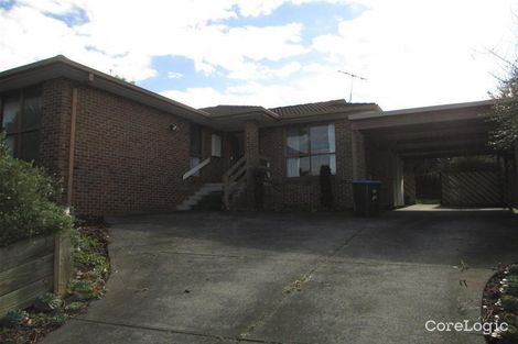 Property photo of 21 William Perry Close Endeavour Hills VIC 3802