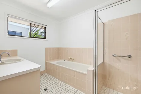 Property photo of 16 Oak Court Minyama QLD 4575