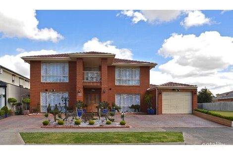 18 Parklea Ave, Cairnlea, VIC 3023