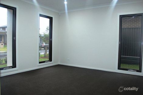 Property photo of 25 Resolution Avenue Leppington NSW 2179