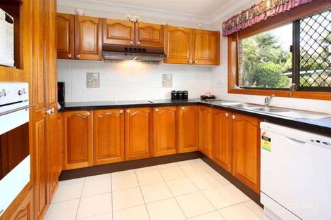 Property photo of 76 Cadogan Street Carindale QLD 4152