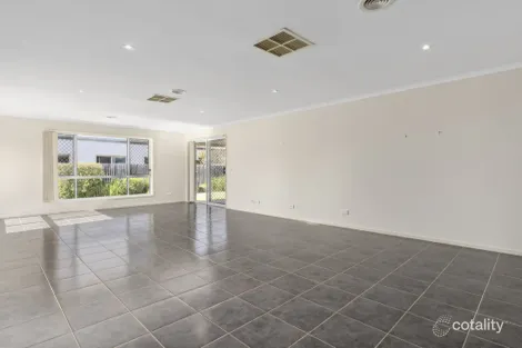 Property photo of 3 Morris West Street Franklin ACT 2913