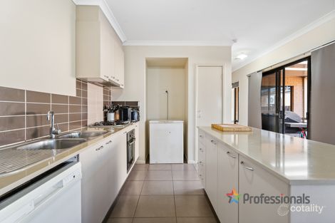 Property photo of 77 Newbury Boulevard Craigieburn VIC 3064