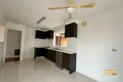 Property photo of 7 Breydon Court St Albans VIC 3021