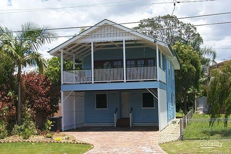 823 Esplanade, Lota, QLD 4179