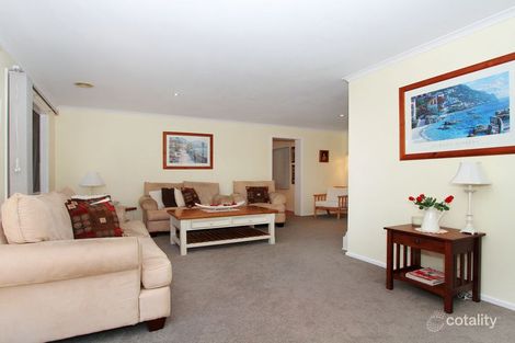 Property photo of 5 Burridge Close Mill Park VIC 3082