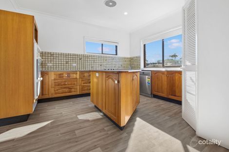 Property photo of 67 Cowlishaw Street Redhead NSW 2290