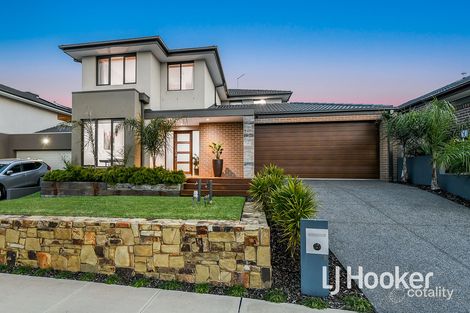 Property photo of 18 Pasture Circuit Clyde North VIC 3978