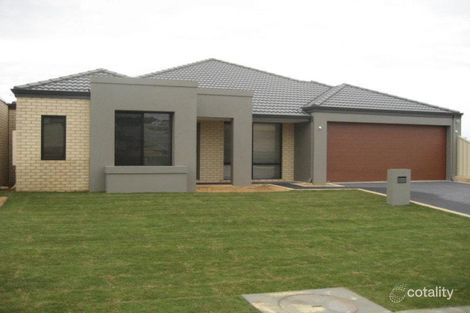 428a Hamilton Rd, Lake Coogee, WA 6166