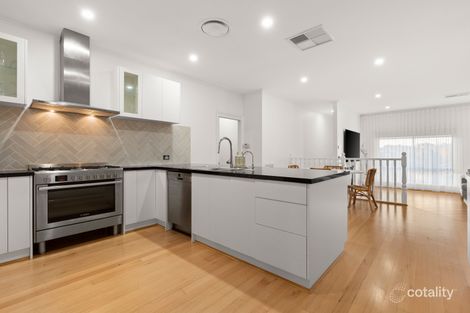 Property photo of 22 Amelia Close Beaconsfield VIC 3807