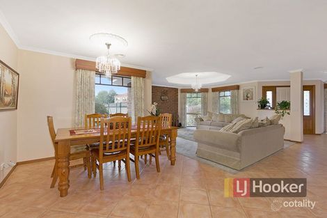 Property photo of 10 Lanyon Court Lysterfield VIC 3156