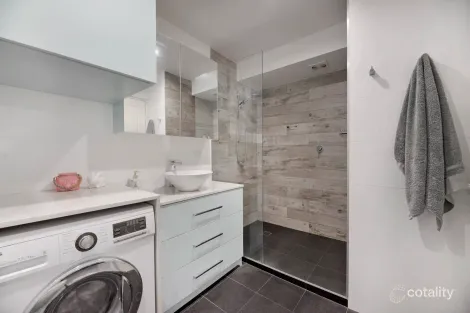 Property photo of 16/59-63 Howard Avenue Dee Why NSW 2099