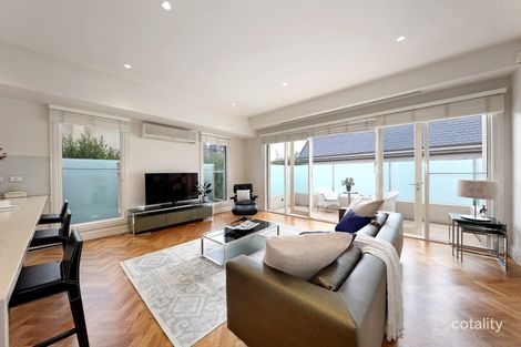 Property photo of 2/1 Woorigoleen Road Toorak VIC 3142