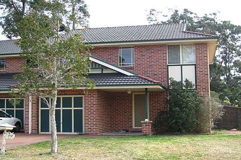 2 Blue Wren Cl, Green Point, NSW 2251