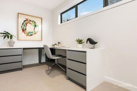 Property photo of 1/11 Ti-Tree Grove Mornington VIC 3931