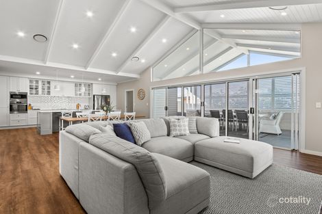 30 Peppermint Cct, Nikenbah, QLD 4655