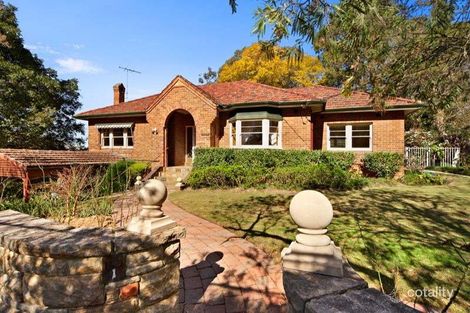 Property photo of 1 Carnarvon Road Roseville NSW 2069