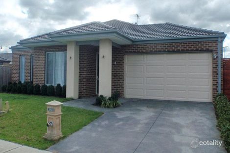 Property photo of 4 Fieldstone Crescent Cranbourne North VIC 3977