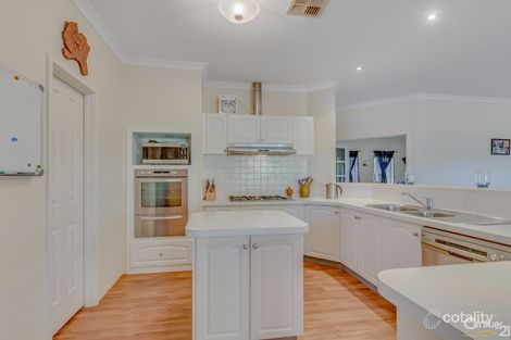 Property photo of 8 Darling Range Drive Bedfordale WA 6112